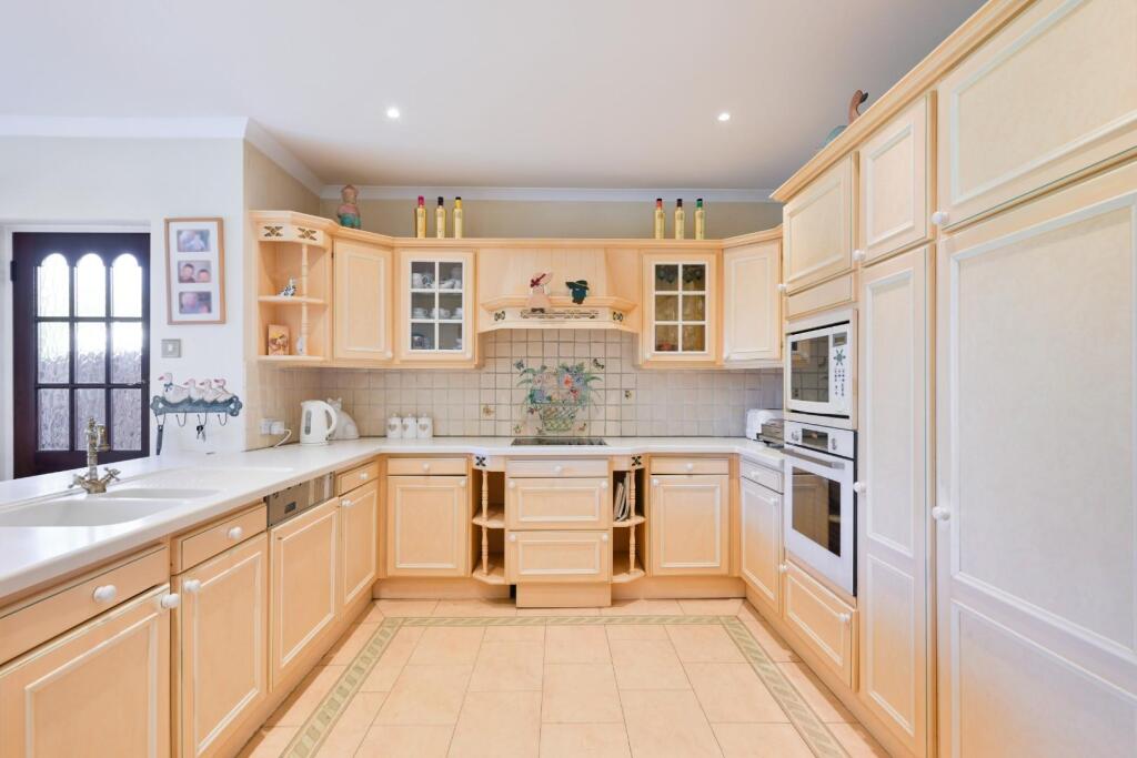 GARRATTS LANE,  (16).jpg