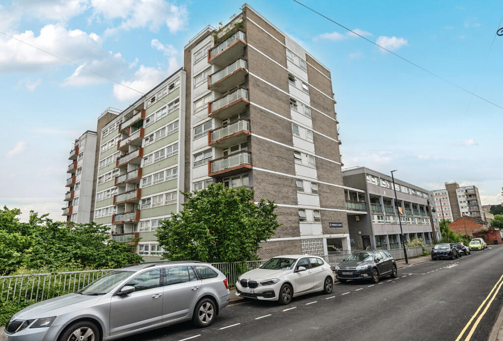 1298503-2-683f1ea...