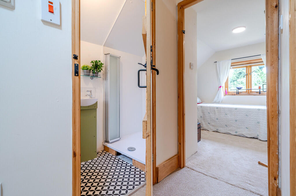 1330272-15-688a26...