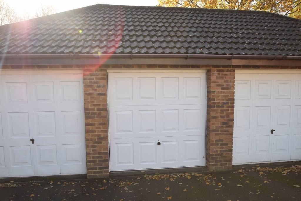 30 Wellsbourne Road Garage.jpg