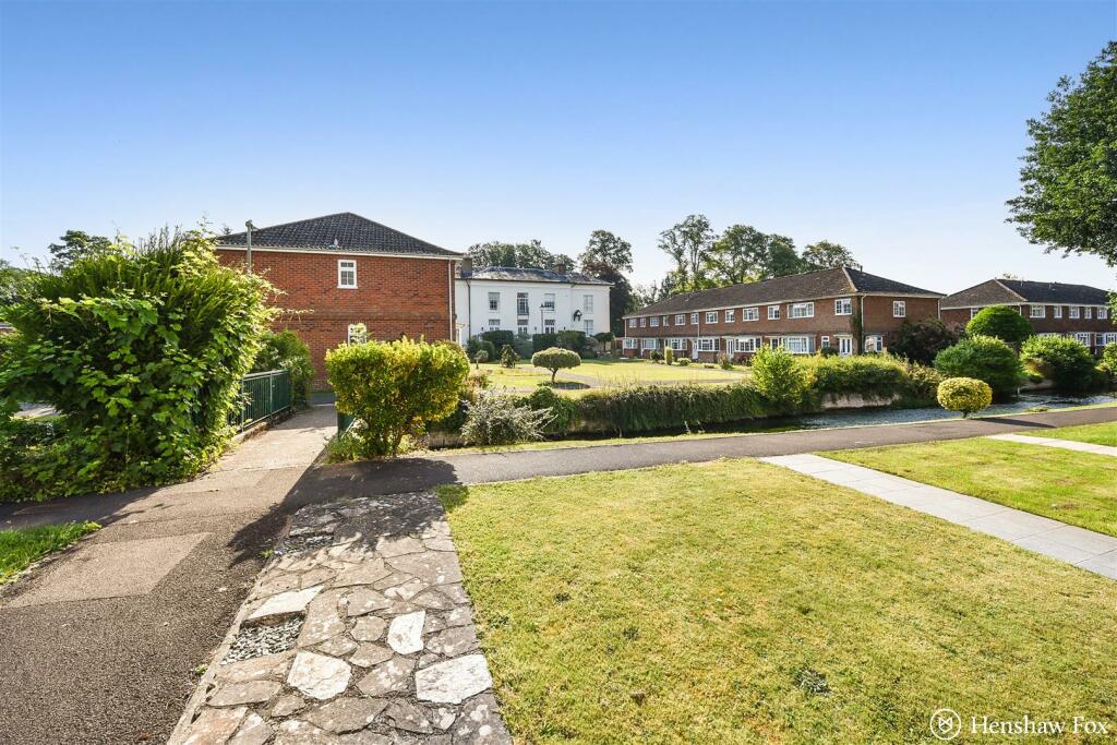 Ph5_5355747 - Copy.jpg