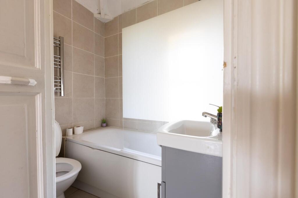 52 Meadow Vale, BS5-257557.jpg