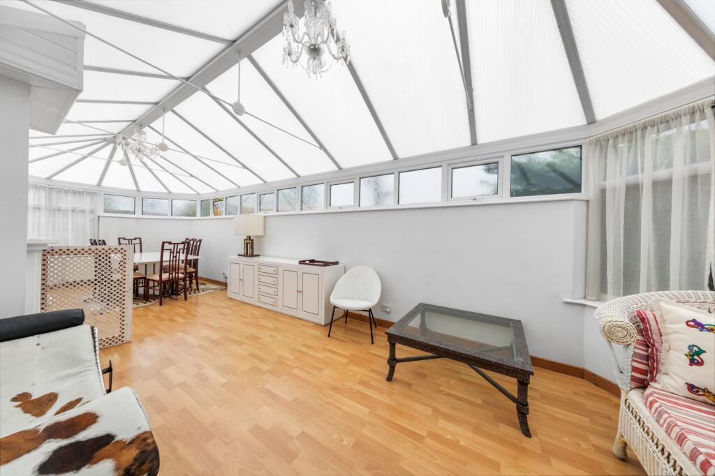 Dining Room/ Conservatory