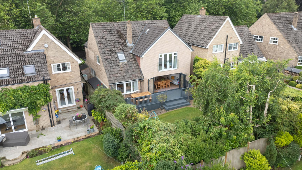 78 Fenay Lane, Almondbury 46_297.png