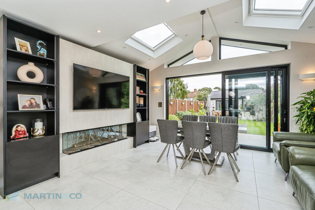 gu229hs-fa-dsc018...