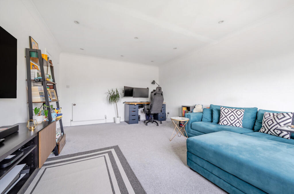 1336038-8-689b3bb...