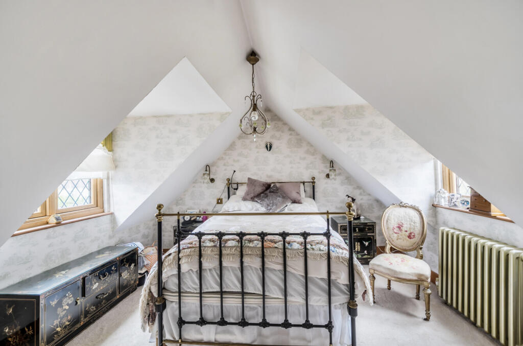 1357737-26-68d7c3...