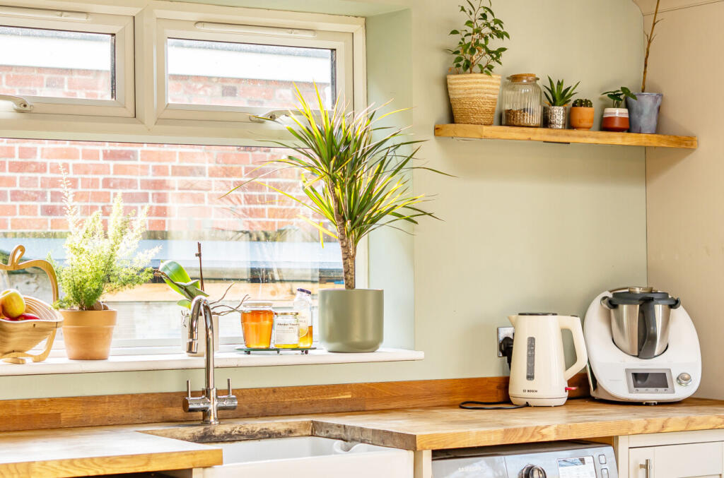 1385683-12-692f15...