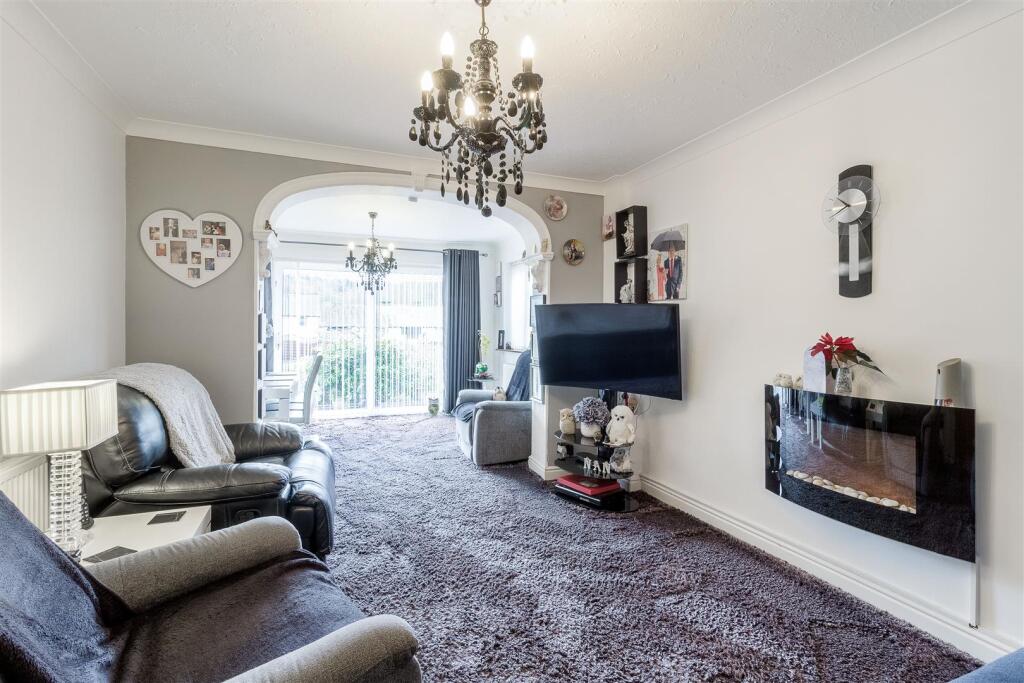 128 Watling Street 005.jpg