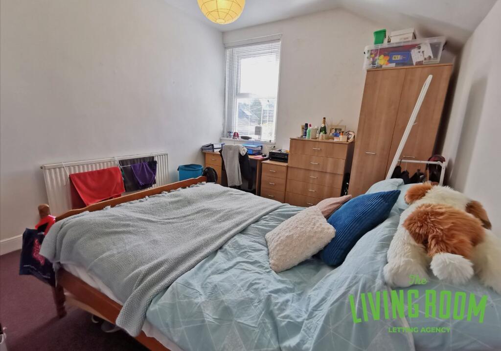 room 2 (2)