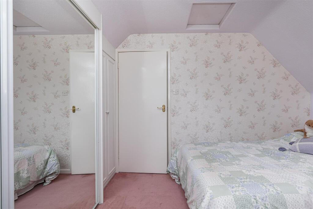 Bramleys Estate Agents - Beagle Avenue - Beaumont 