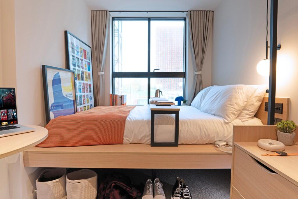 Essential Room