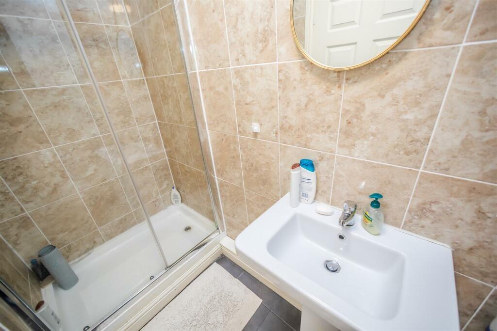 shower room groun...