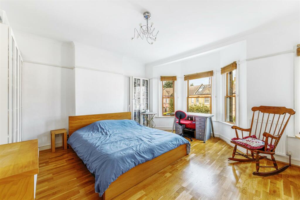 52 Coldershaw Road-12.jpg