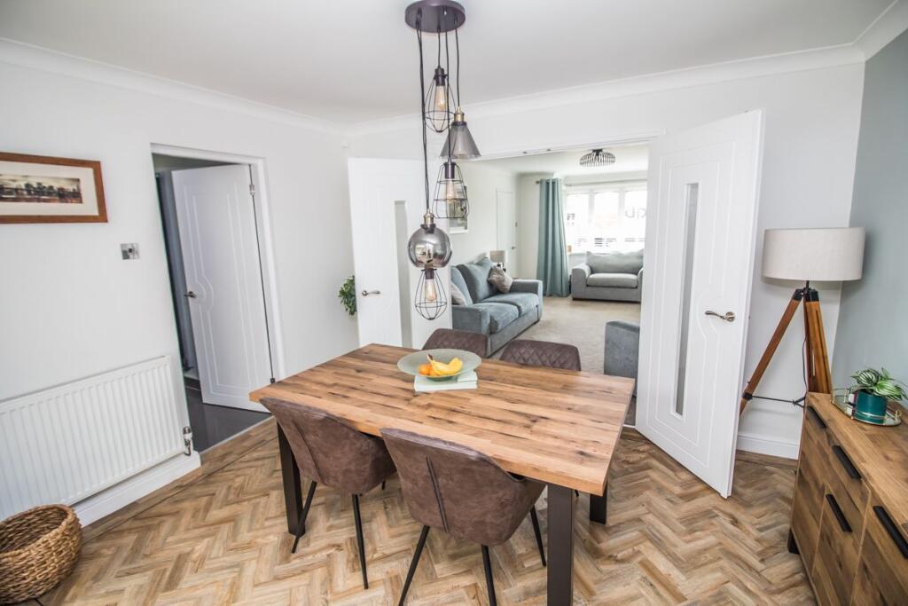 Dining Room pic 2...