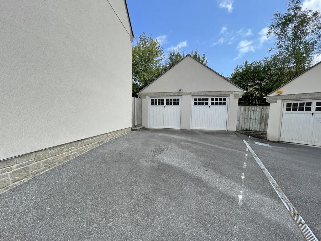 Ramsey Gardens 82 - Garage.jpg