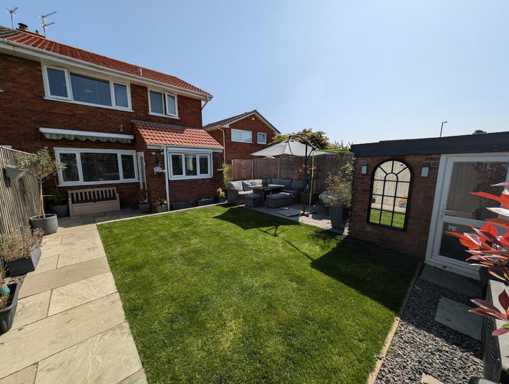 59 Mallard rear garden 2.jpg