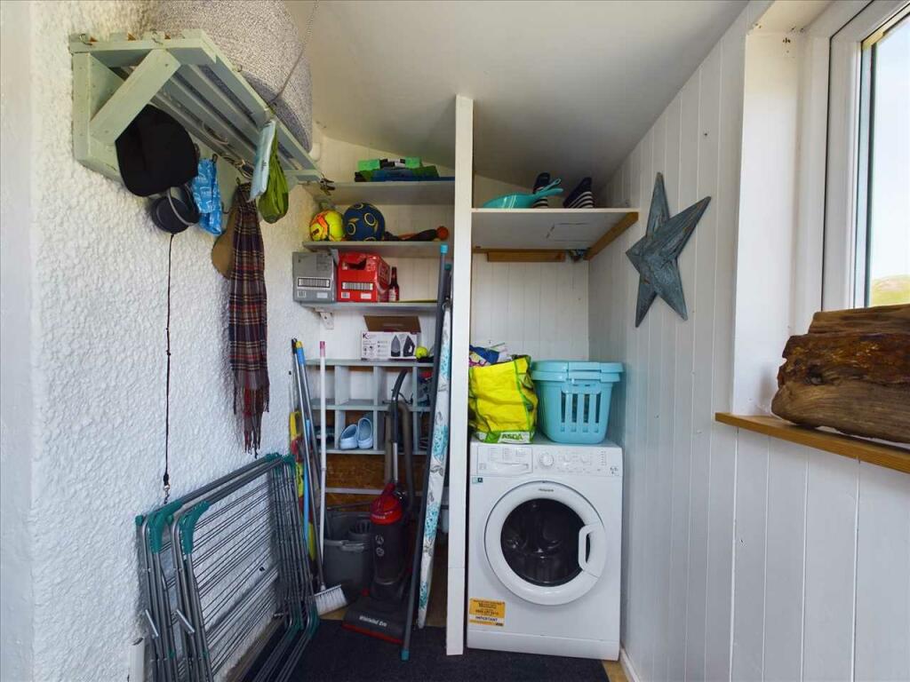 Utility area/ Porch