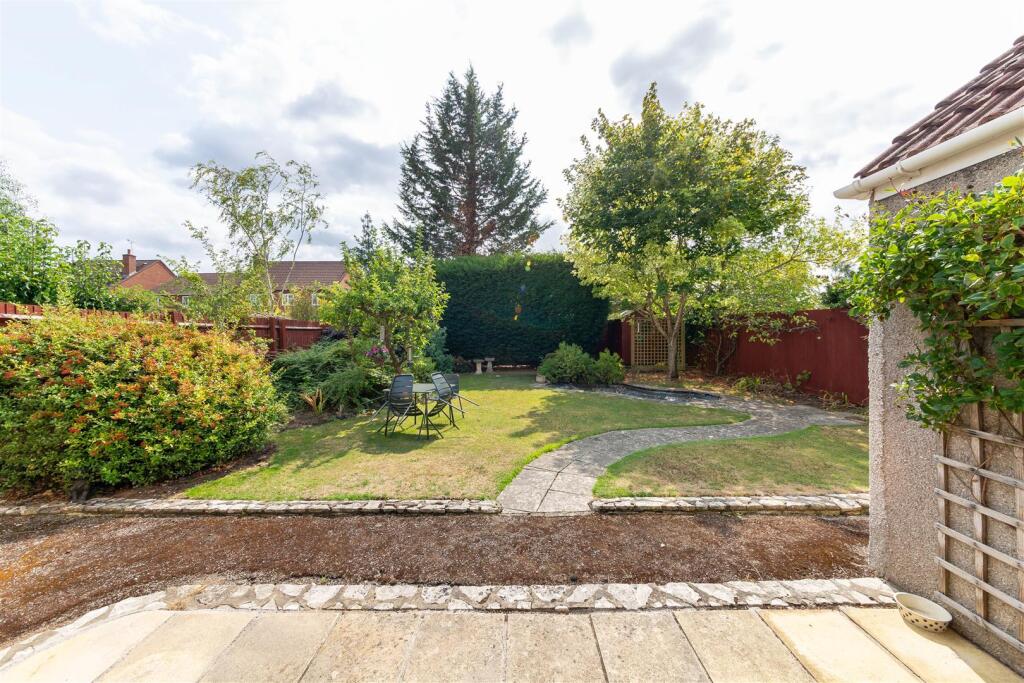 Holmes Grove (9).jpg