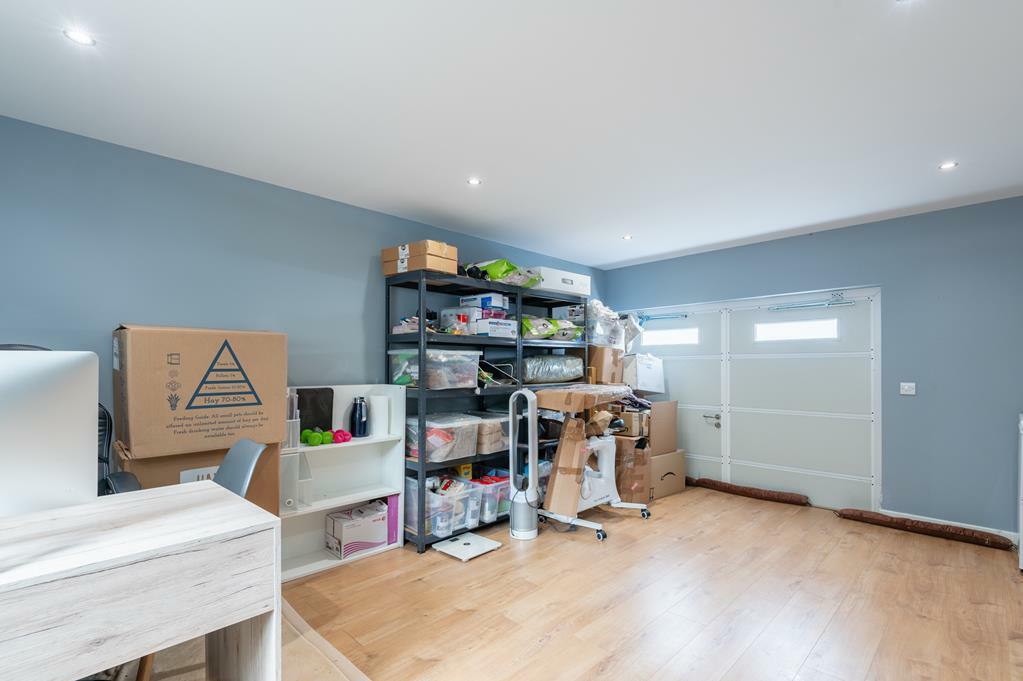 HOME OFFICE FRONT