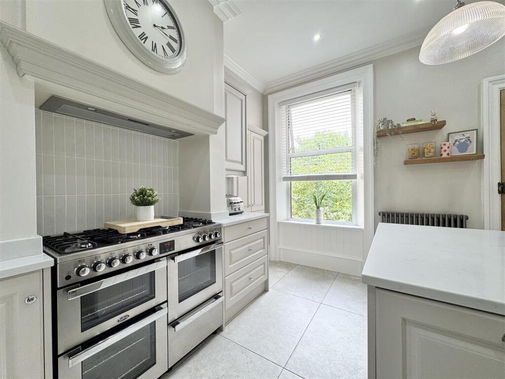 Kitchen/Dining