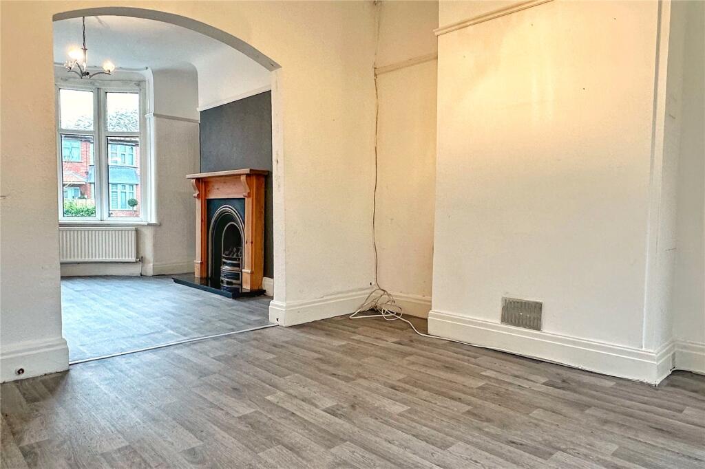 Sitting/Dining Room