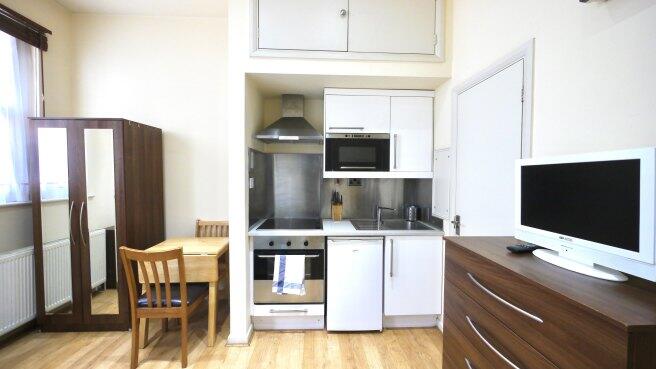 brondesbury-park-nw6-7ay-981217