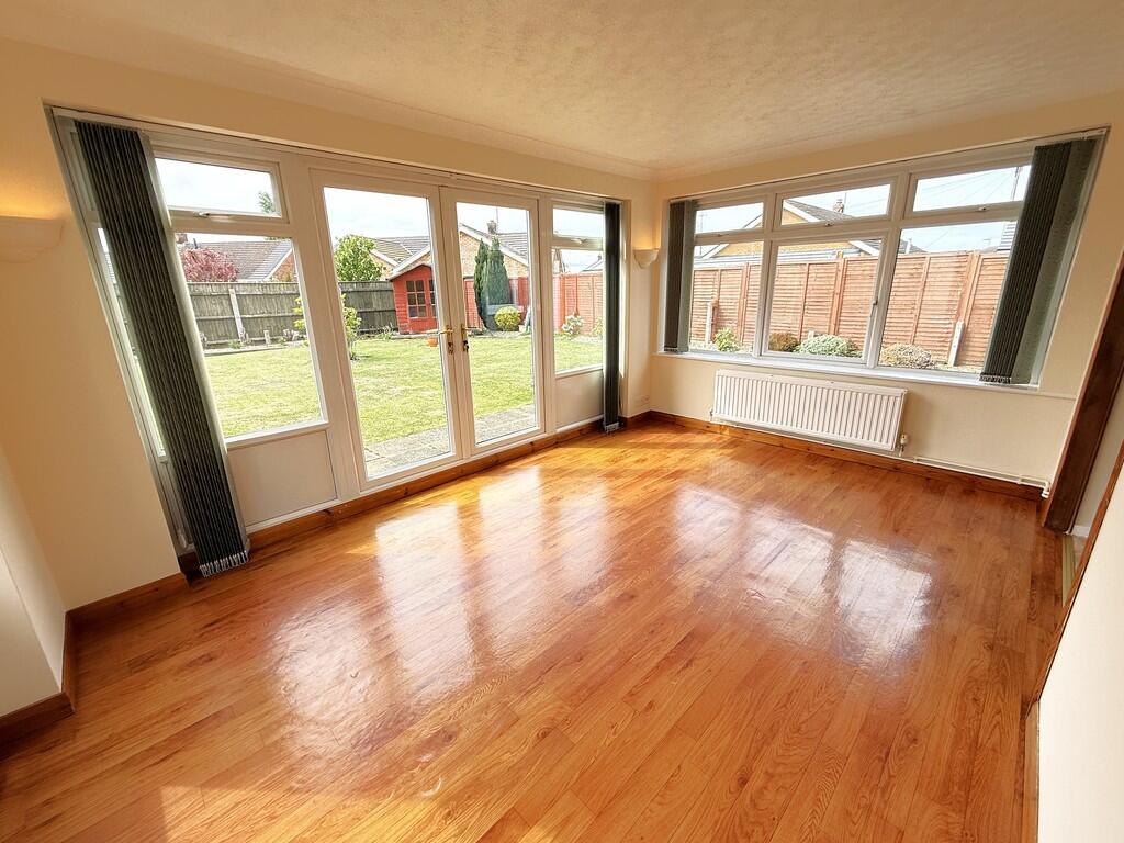 GARDEN ROOM 1