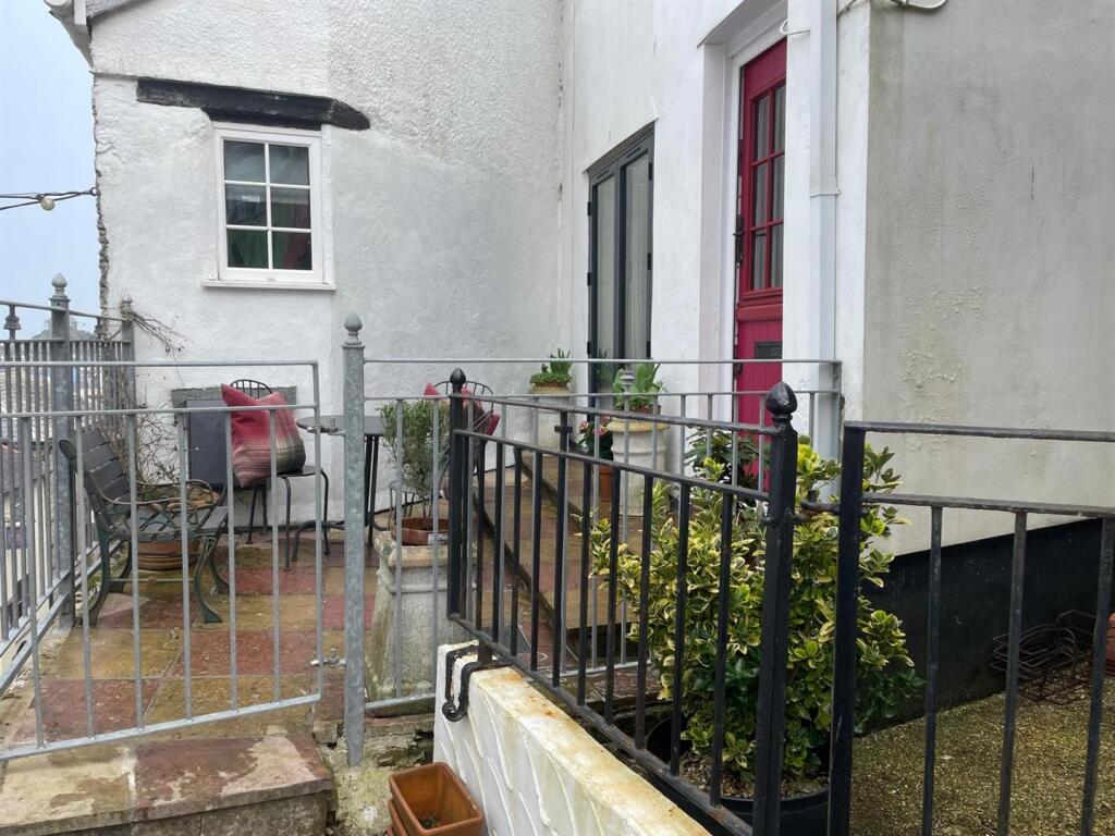 Photo 15-09-2025, 15 16 25.jpg