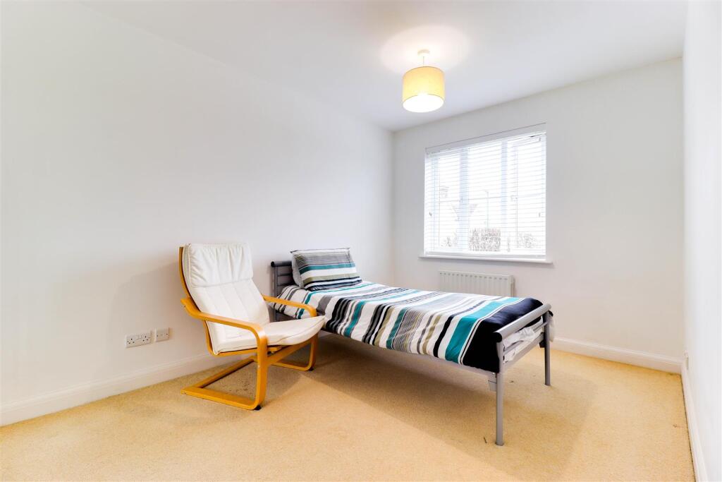 40. Bedroom 2.jpg