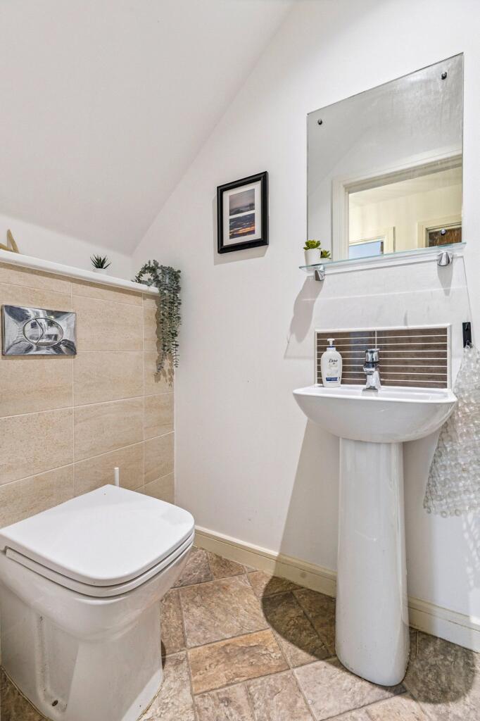Shower Room (Grnd)
