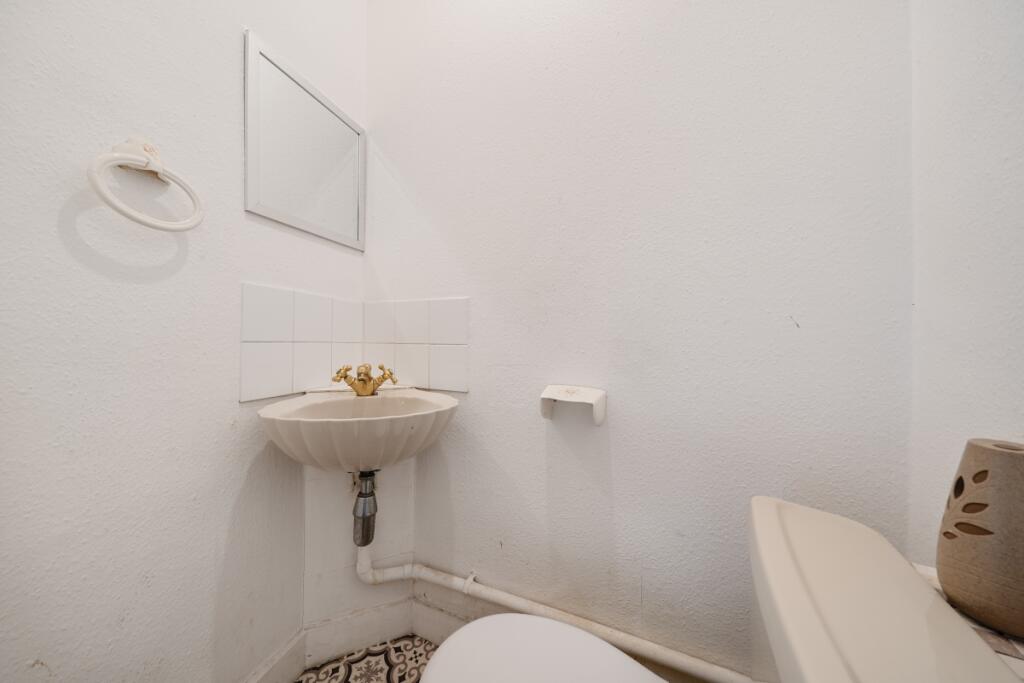 1334241-15-6894a0...