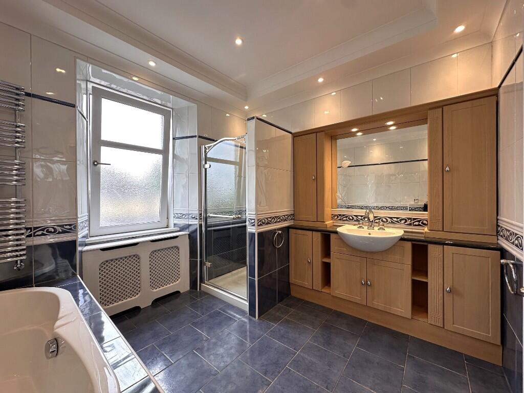 Bathroom (2)