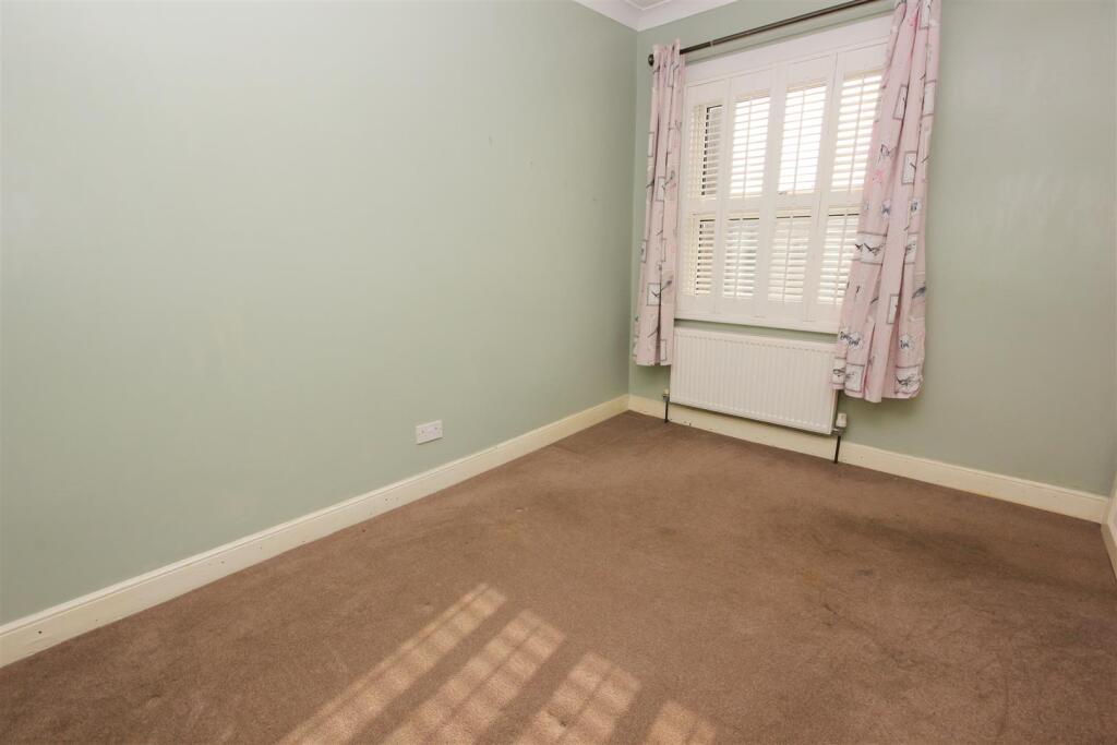 Bedroom 2.jpg