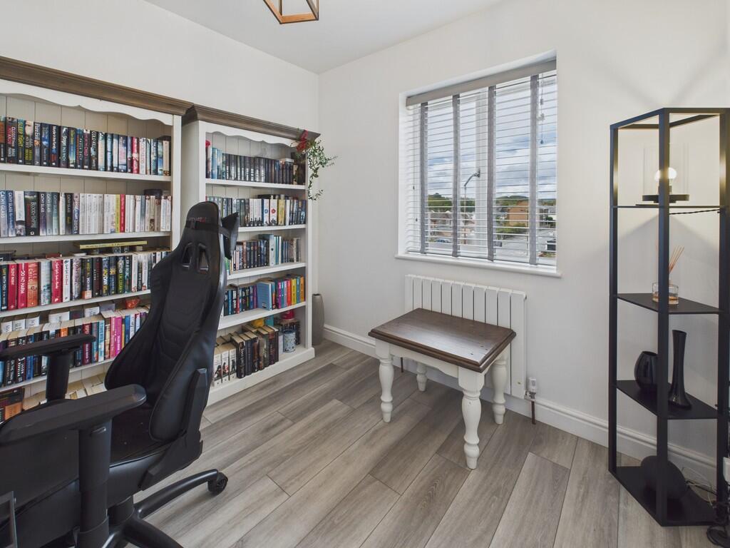 CAM04273G0-PR0190...