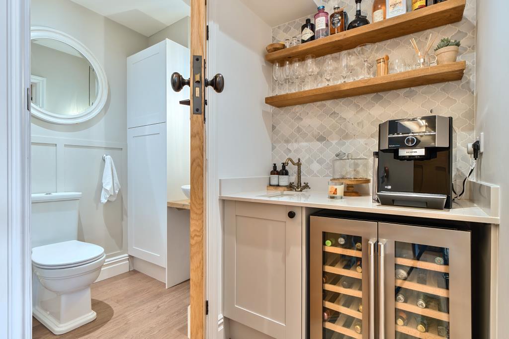 Utility Area/Downstairs WC