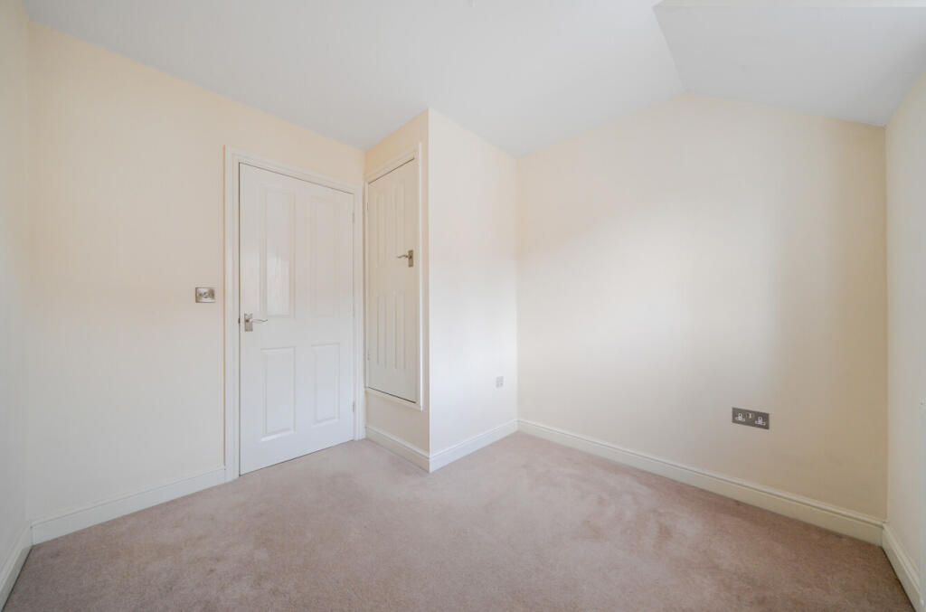 1373342-19-6901e7...