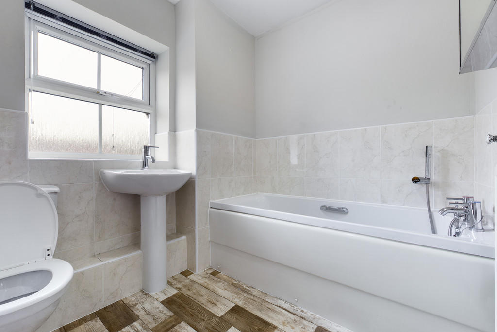 Main Bathroom