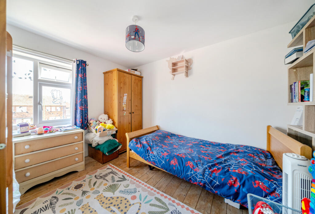 1316841-7-6862979...