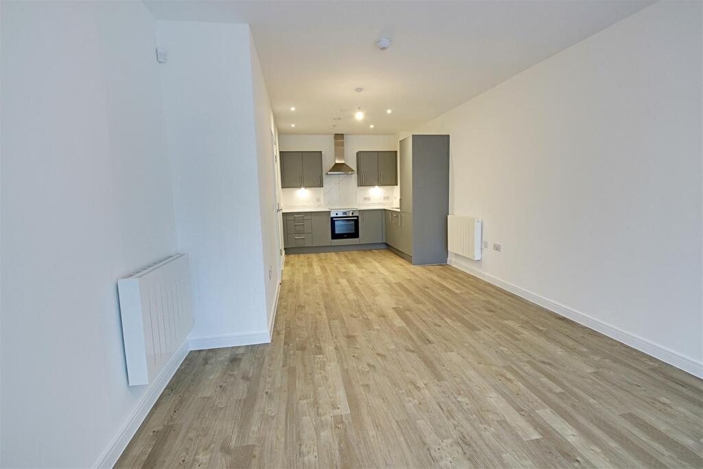 Kitchen Reception.jpg