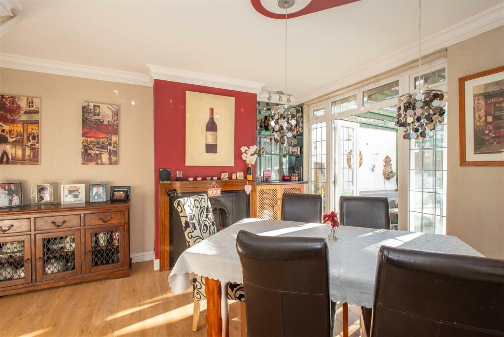 2024.11.26 142 Park Avenue, BR6 9EE-9489.jpg