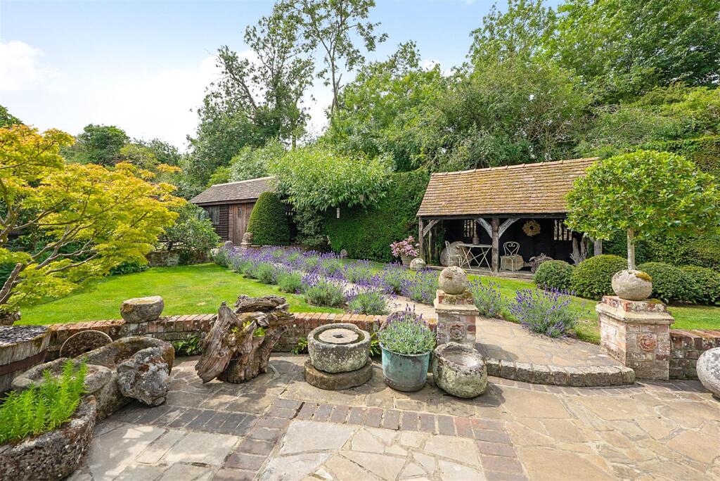 The Bridge Approach, Whitstable