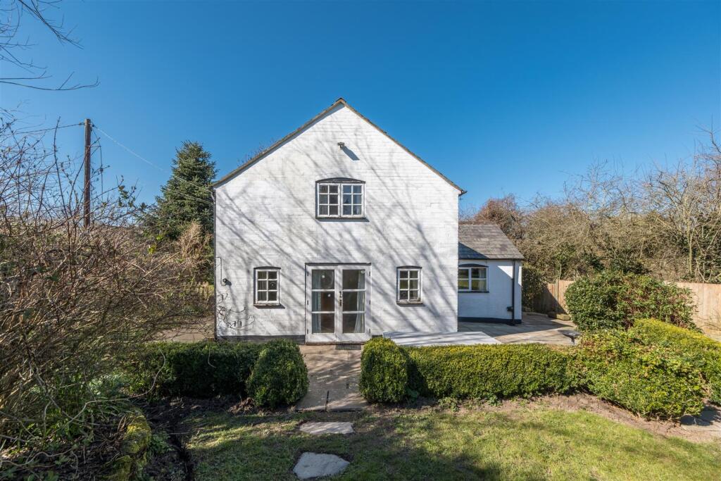 Laburnum Cottage-034.jpg