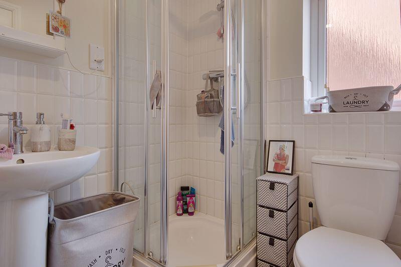 Bedroom One (En-Suite)