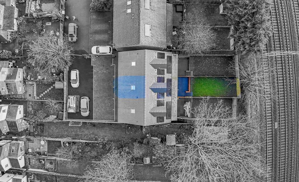 DJI_20250224140445_0597_D 6 Aston Close.jpg