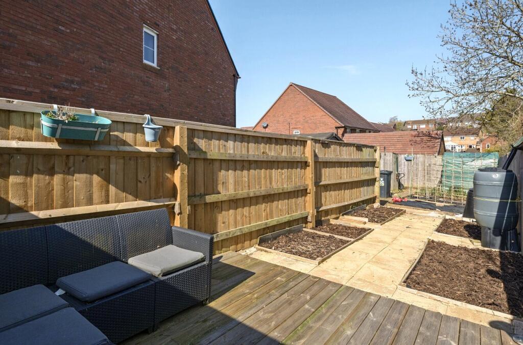 Extra Rear Garden