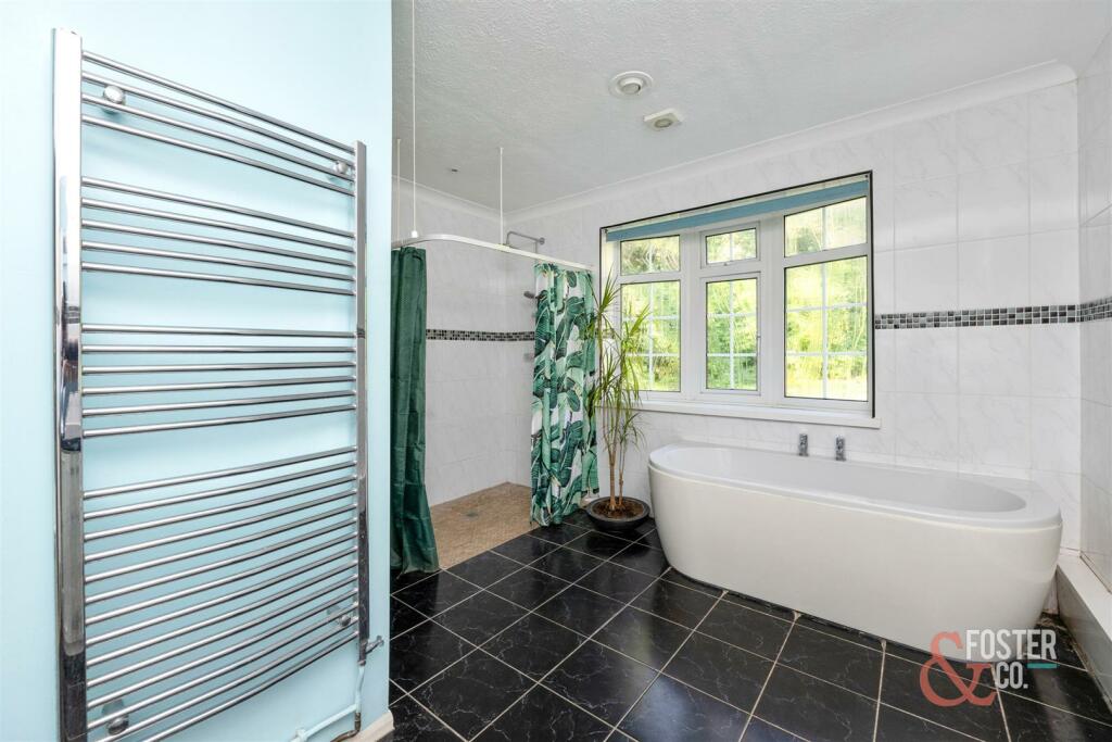 The Drive, 99-008.JPG