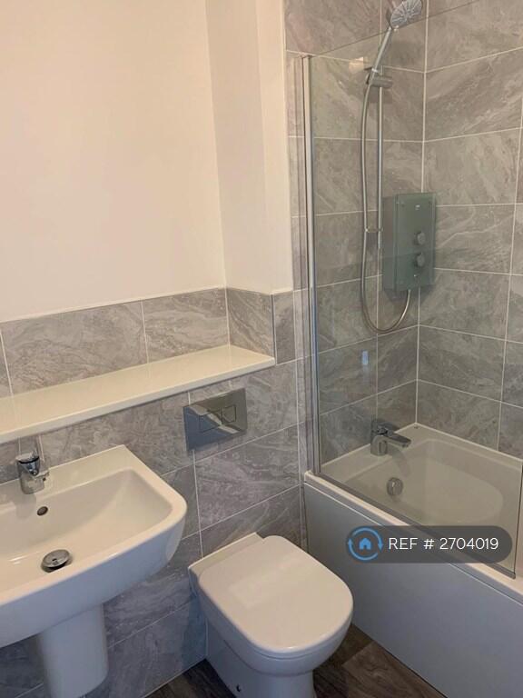 Main Bathroom