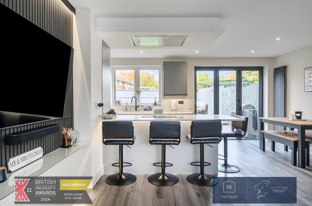 Lounge/ Family Area.