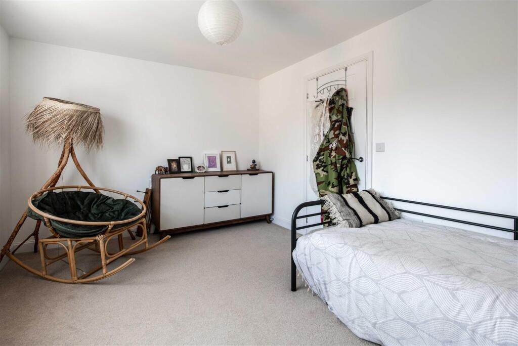 6 greenage rd-low-39.jpg